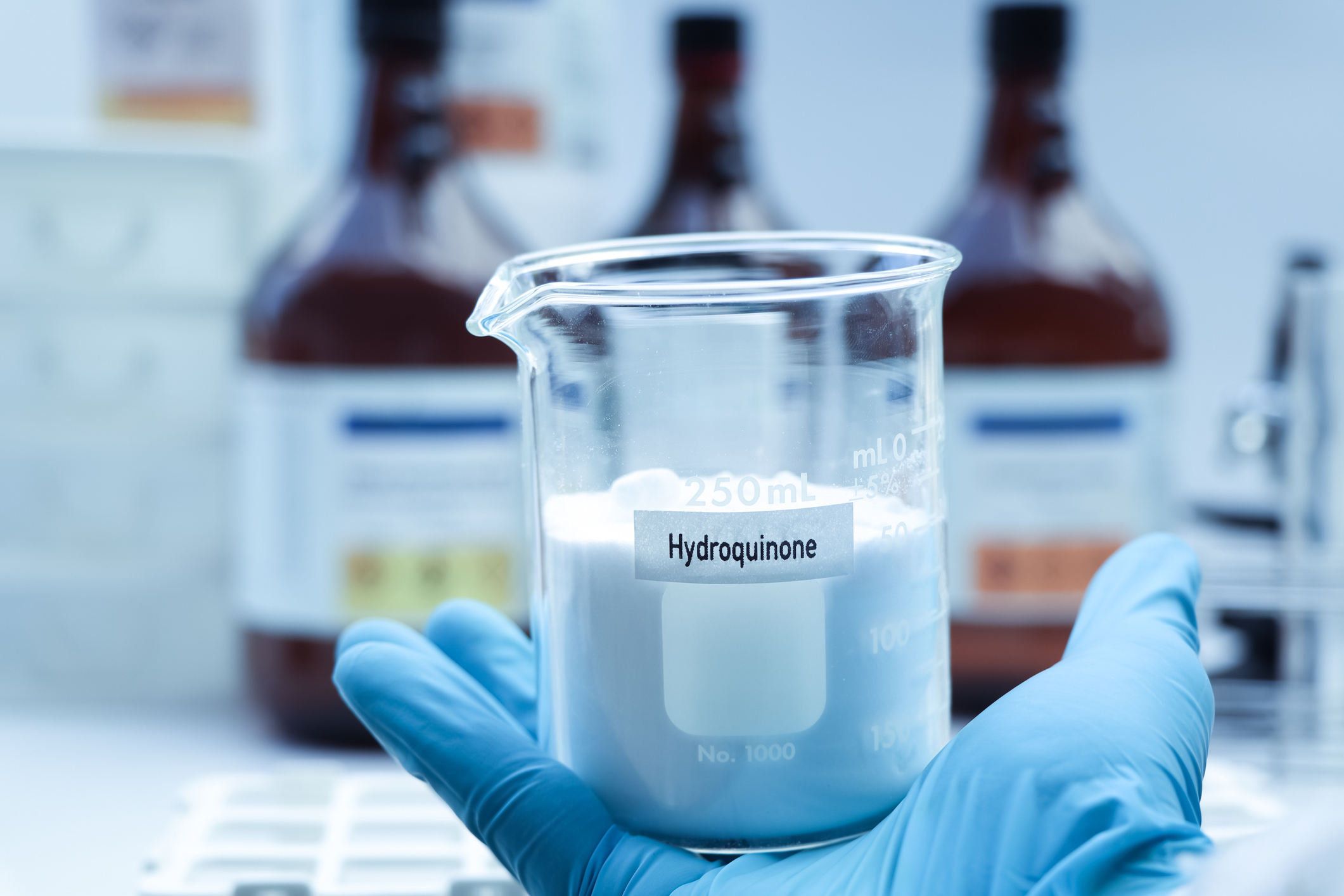 Hydroquinone Skincare Uses & Risks